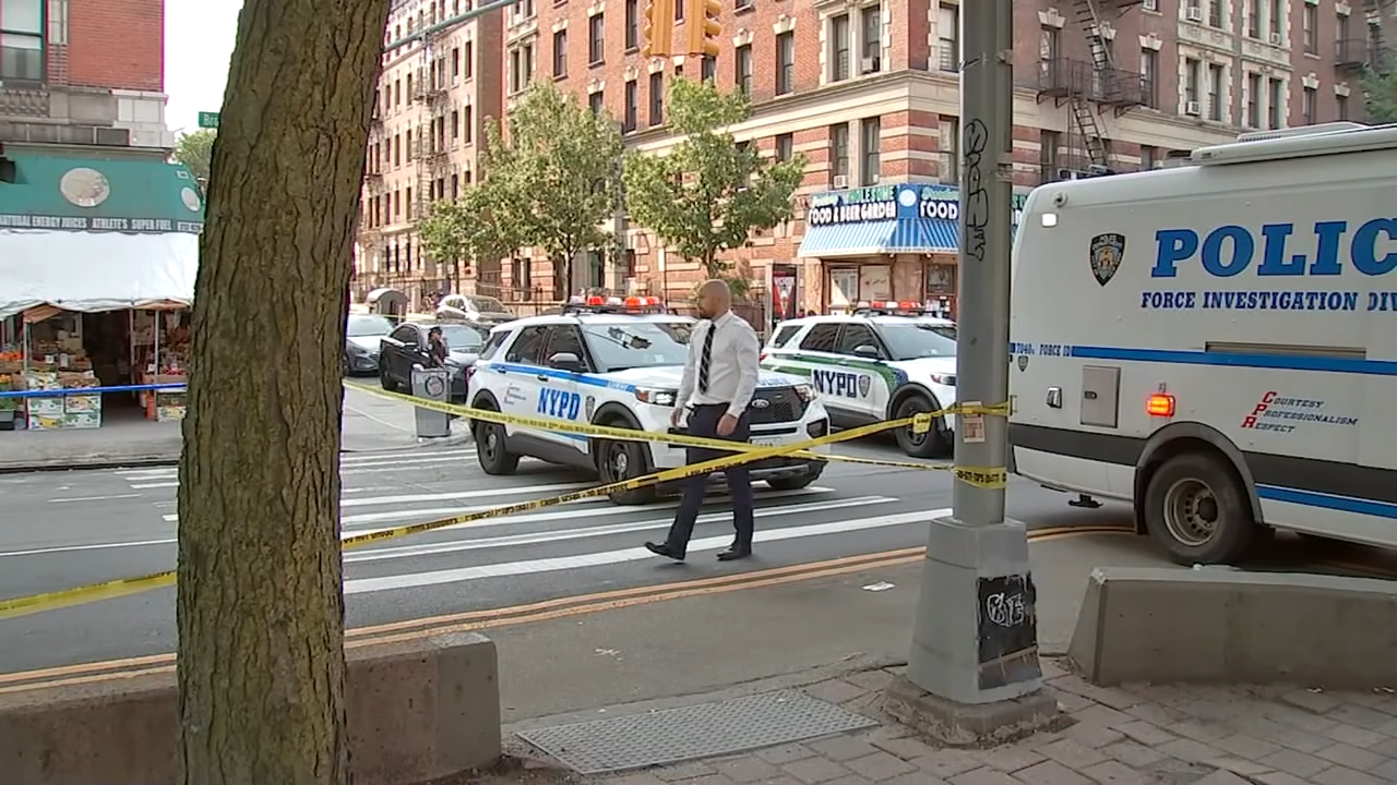 off-duty cop shoots thieves