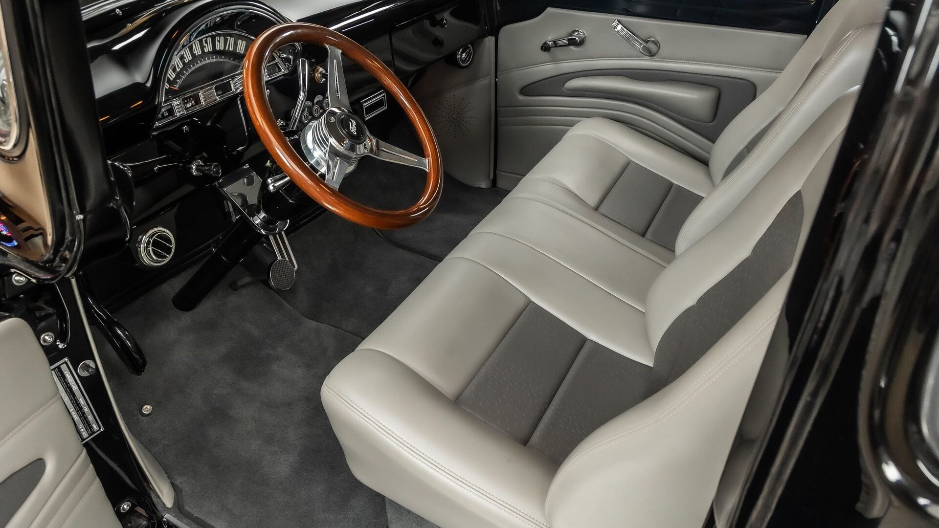 1956 ford f100 pickup restomod 3 e1786190987845