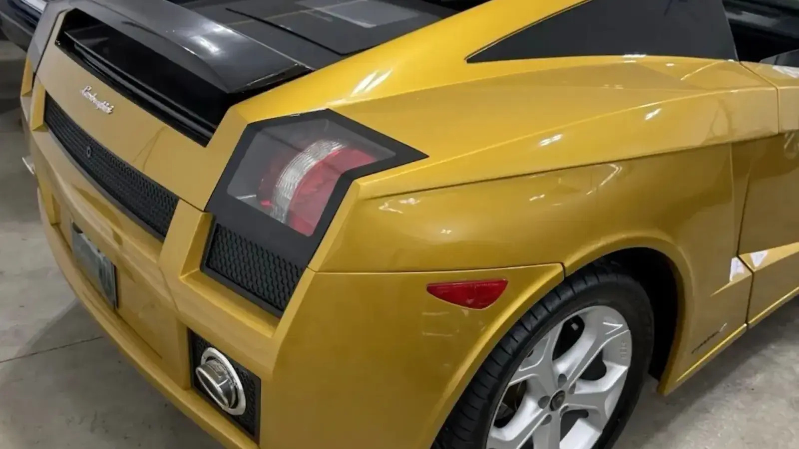 1988 Pontiac Fiero Lamborghini Gallardo Replica e1787135766498