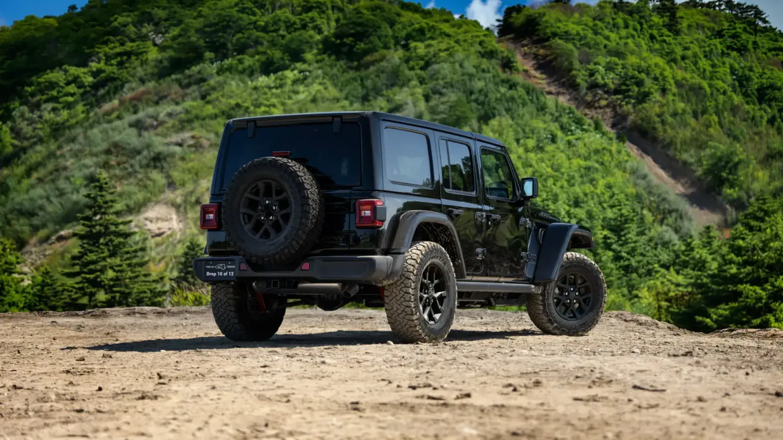 2027 Jeep Wrangler Smoky Mountain rear e1787317166943