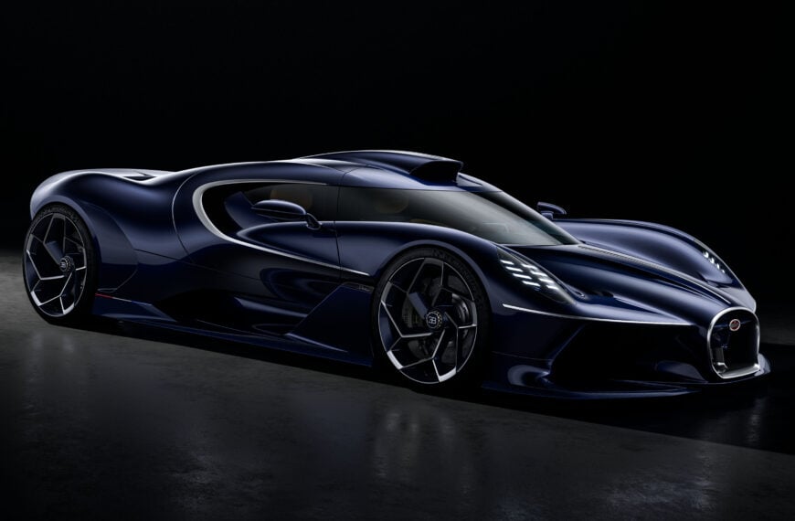 Bugatti Destrier Is A 1578-HP Bolide-Based Work Of Art