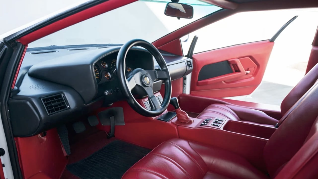 Cizeta-Moroder V16T Interior