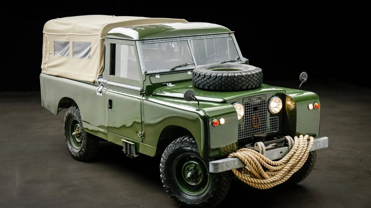 Daniel Craig Land Rover Front Quarter