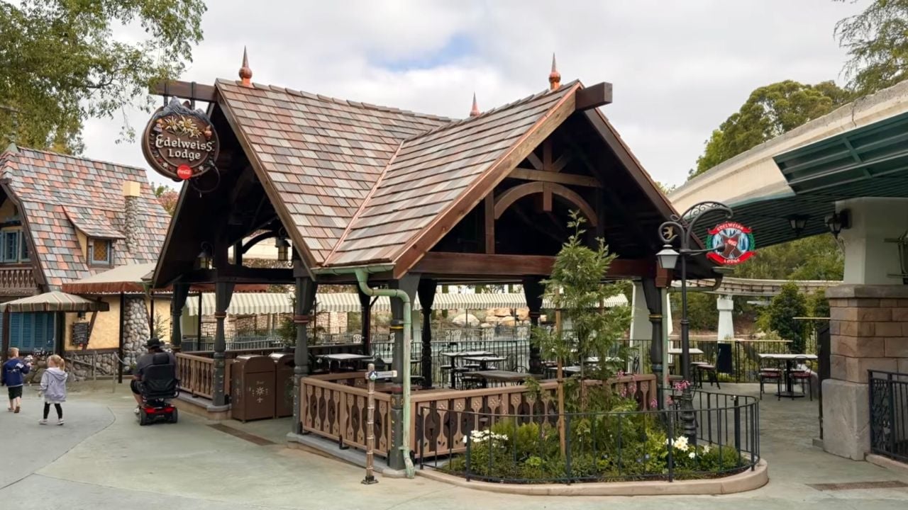 Disneyland Edelweiss Lodge