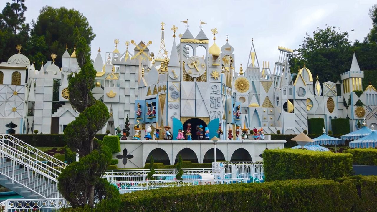 Disneyland Its A Small World Clock