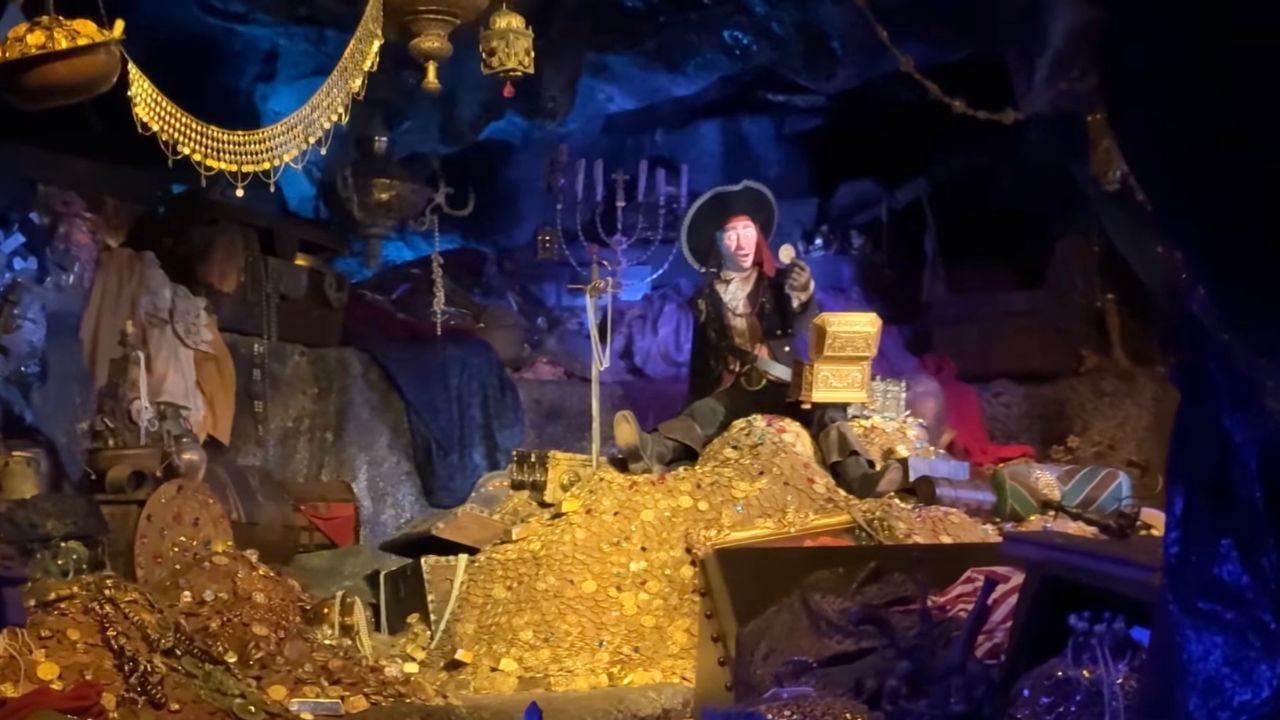 Disneyland Pirates of the Caribbean New Animatronic