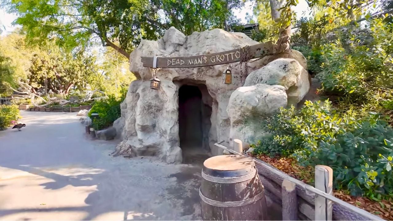 Disneyland Tom Sawyer Island
