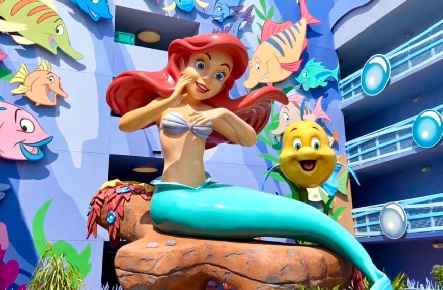 Going to Disneyland or Walt Disney World This Summer? 5 Money Saving Tips and 5 Splurges for Your Next Vacation