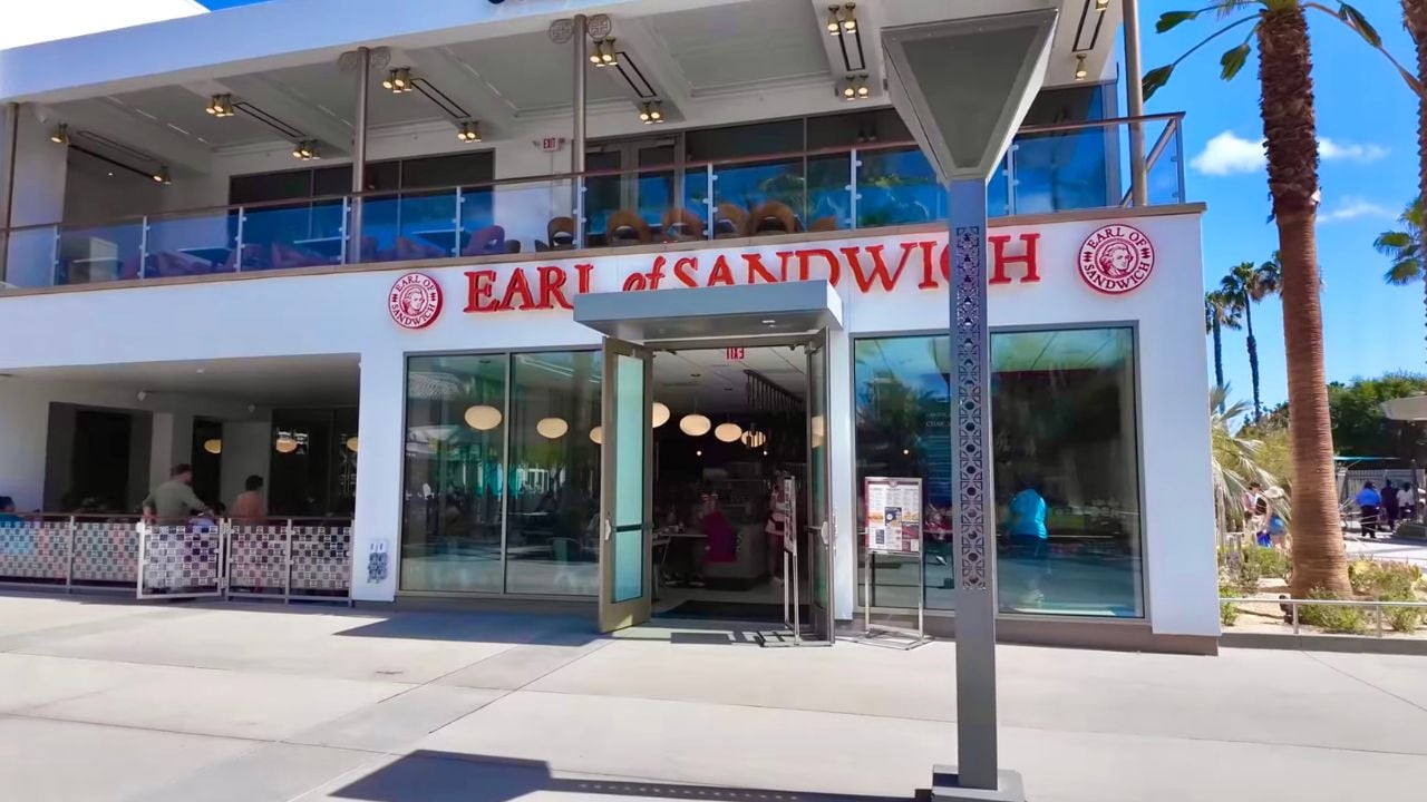 Downtown Disney Earl of Sandwich