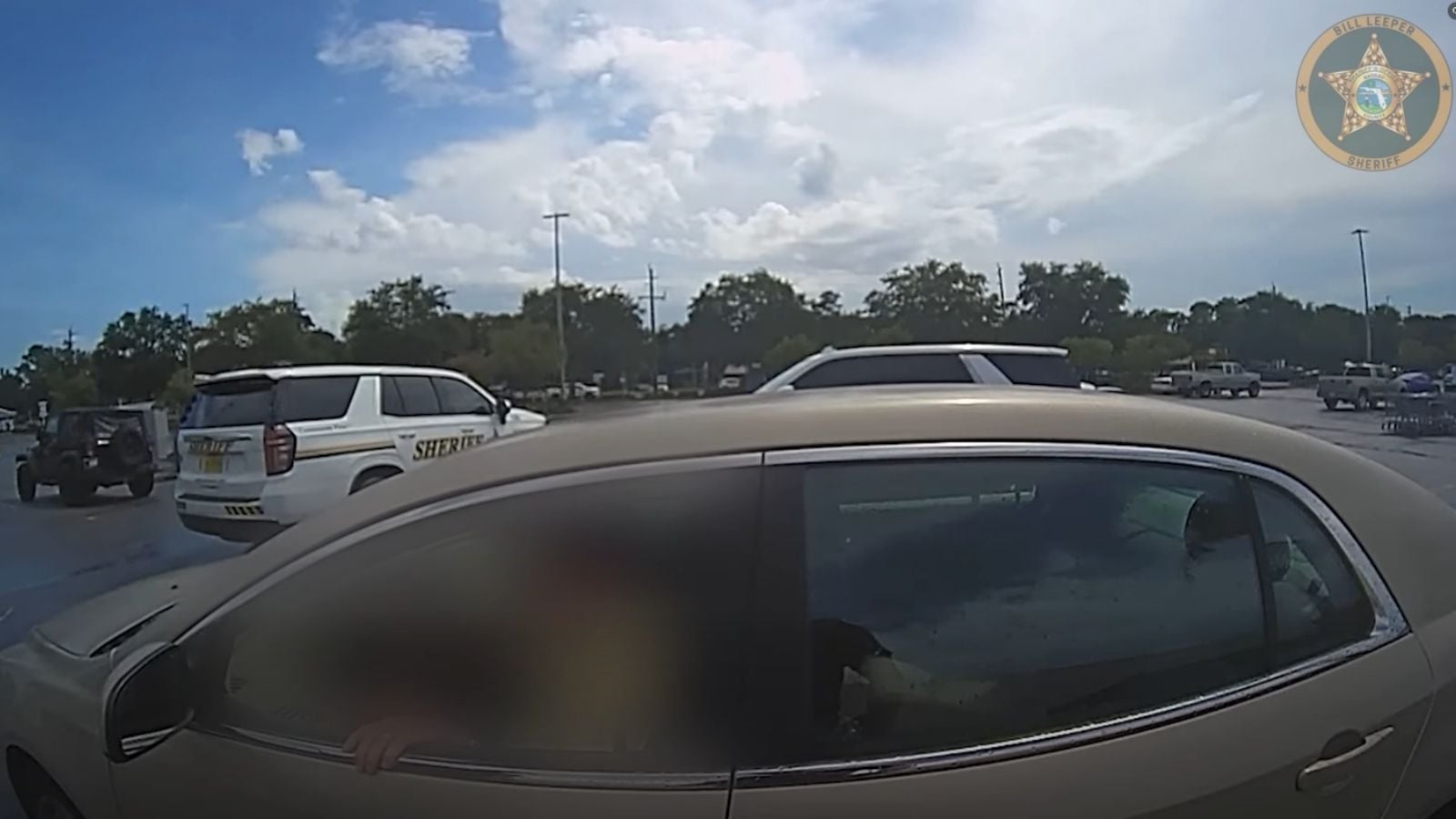 Florida Man Given 2 Hours to Buy $14K in Gift Cards Before Deputies Step In