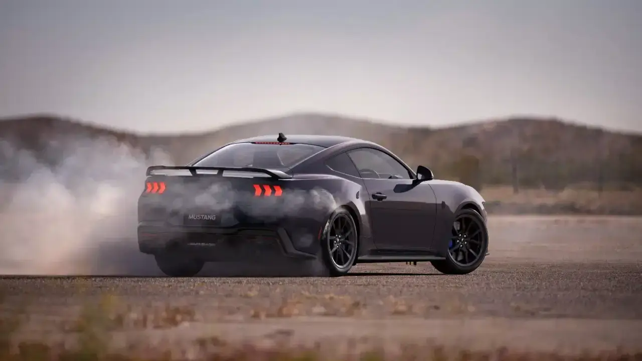 FordMustangDarkHorse e1787227174780