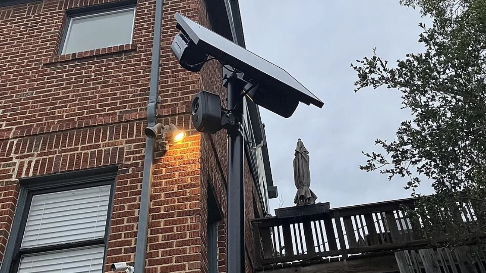 Former Georgia 911 Director Arrested for Allegedly Misusing Flock License Plate Reader System