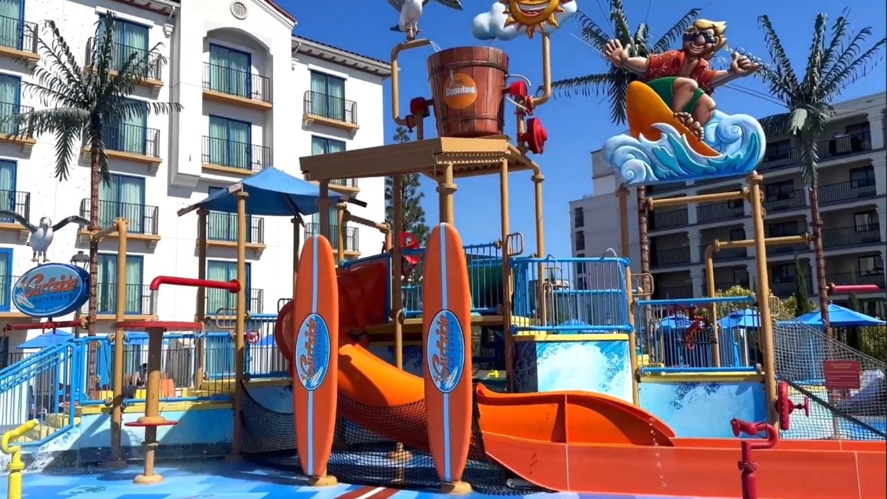 GH Courtyard by Marriott Anaheim Water Playground