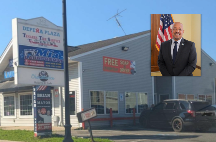 Massachusetts Mayor Leaves Federal Court on Fraud Charges, Then His Ride Hits a Parked Car