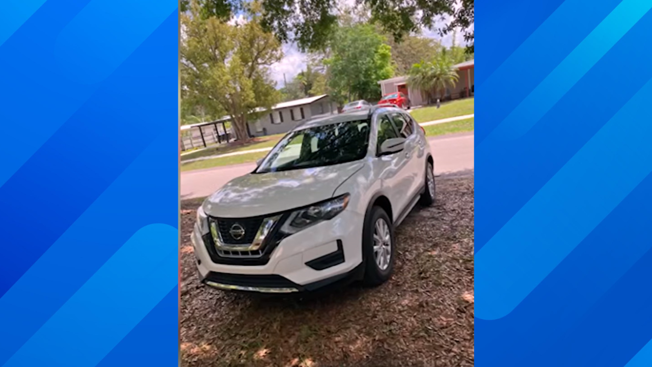 Woman buys stolen car