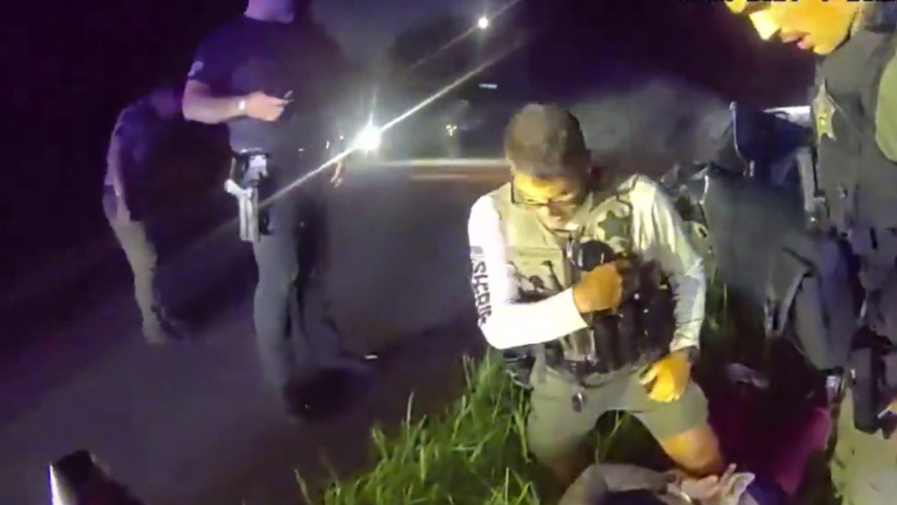 florida man hits cop