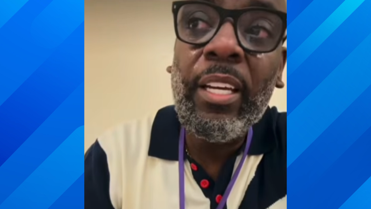 teacher crying because teens can't read