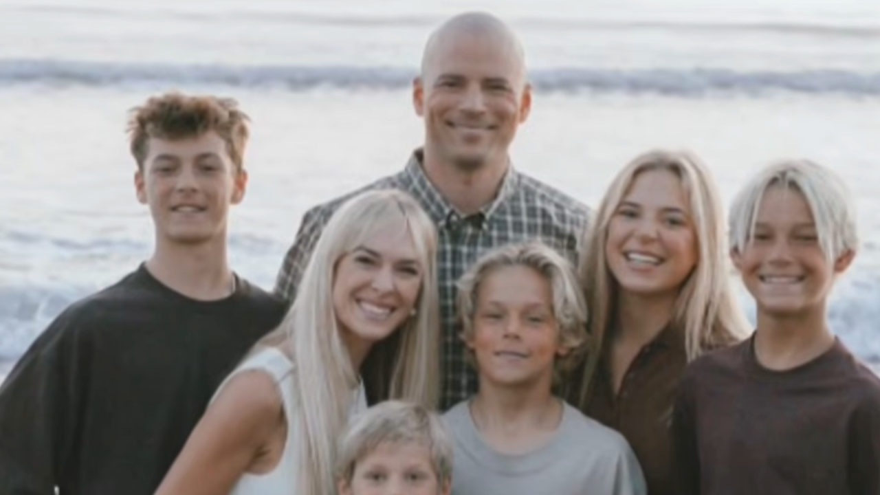 father paralyzed after jumping into ocean after kids
