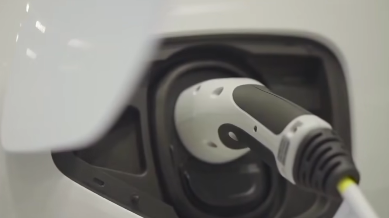 man charged $418 for using wrong ev charger