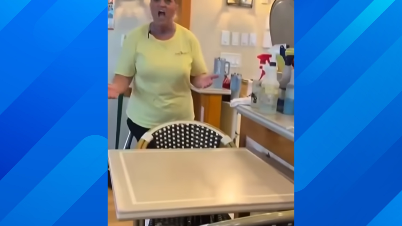 pizza owner freaks out over cake