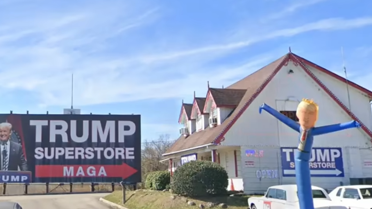 trump store closing