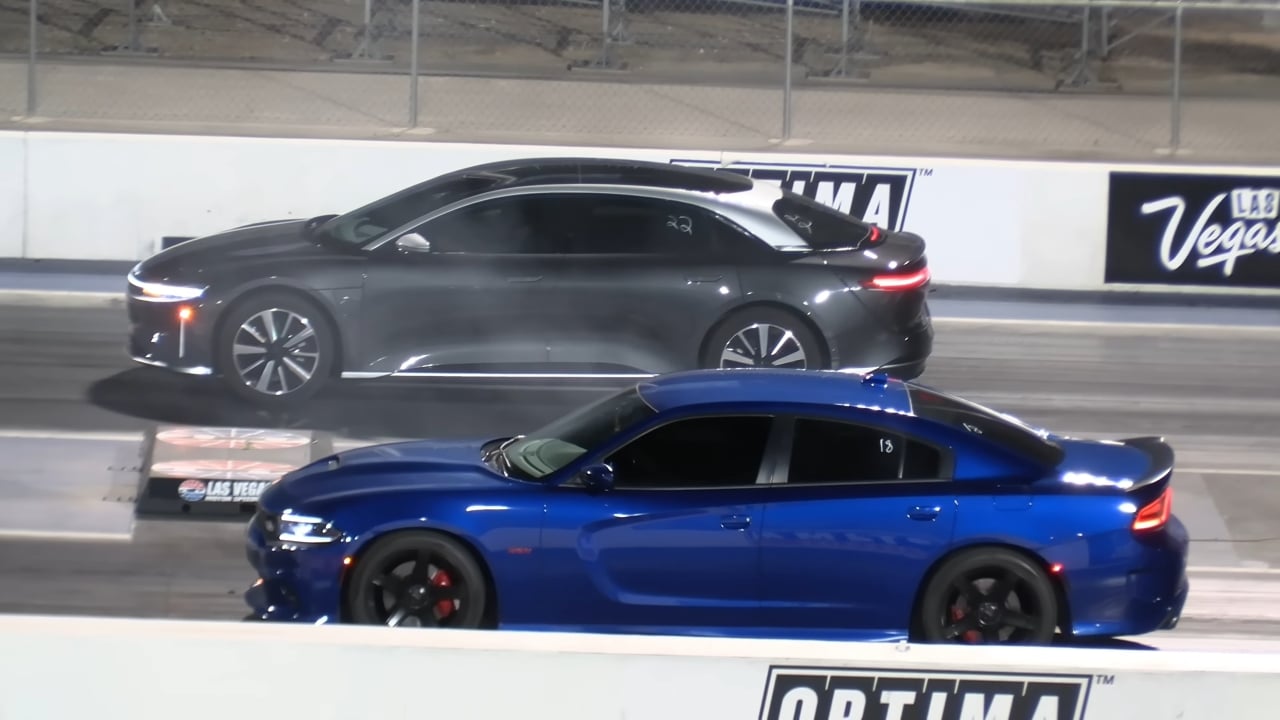 Lucid Air vs Dodge Charger