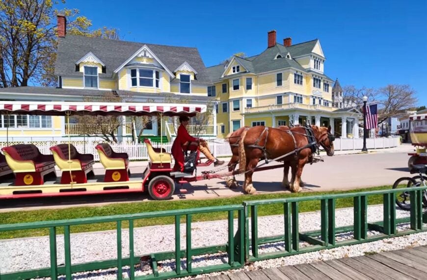 10 Summer Destinations With Retro and Vintage Vibes