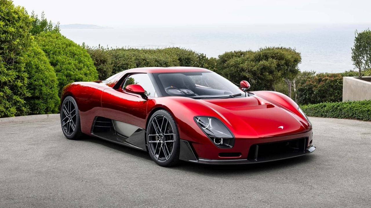 McLaren Mcl 6GT manual supercar