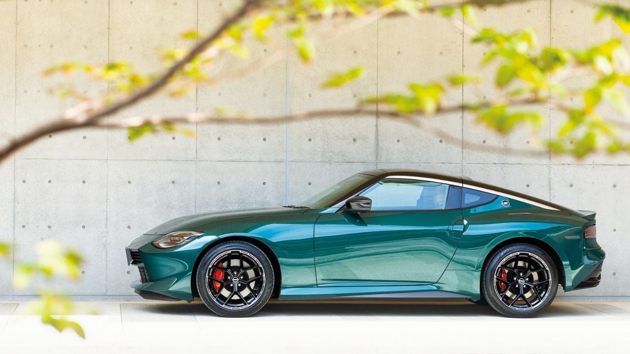 Nissan Fairlady Z 2027 Side View