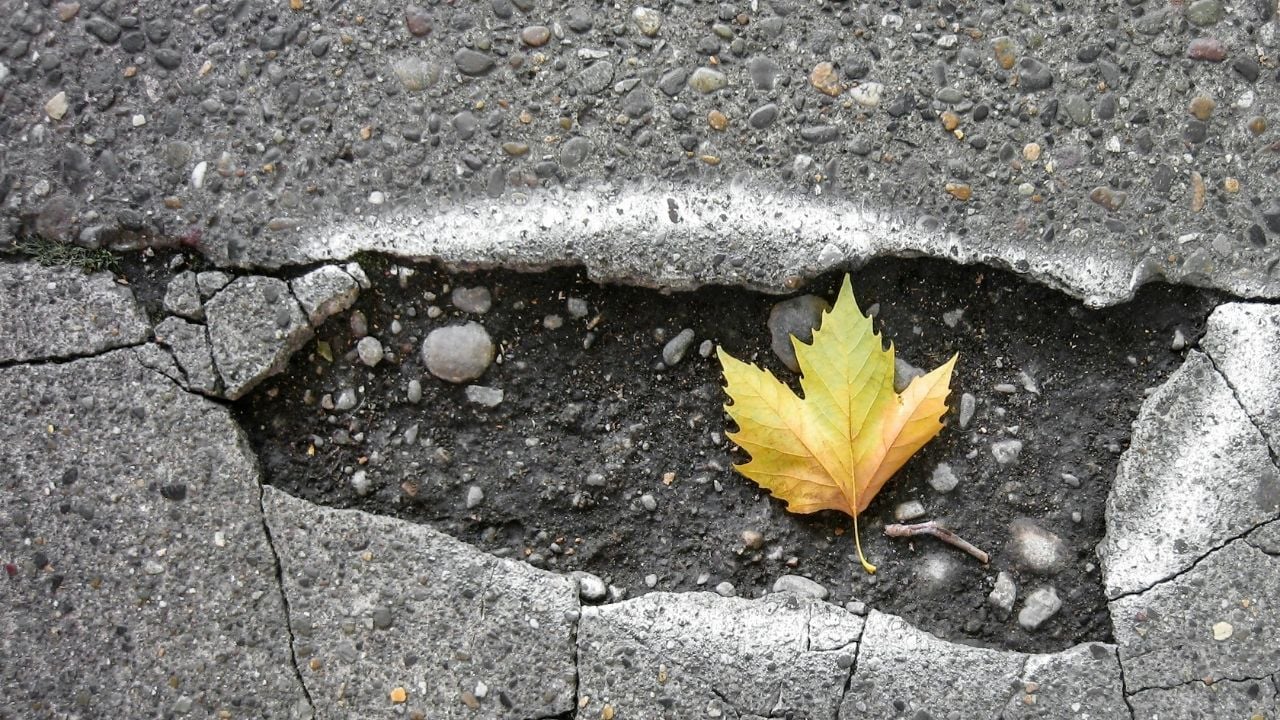Pothole In The UK V2