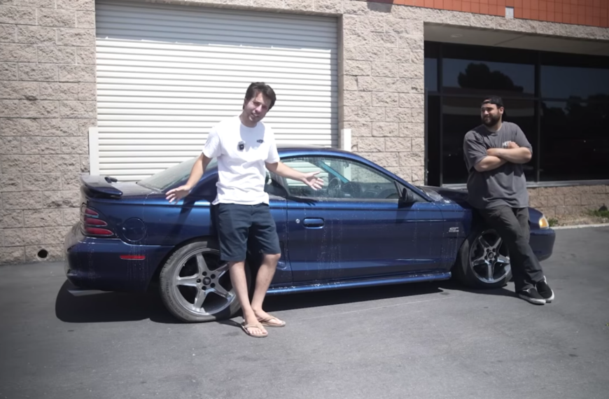 YouTubers Have $4,000 Budget And 72 Hours To Buy Broken Mustang And Turn It Into A 500-HP Muscle Car