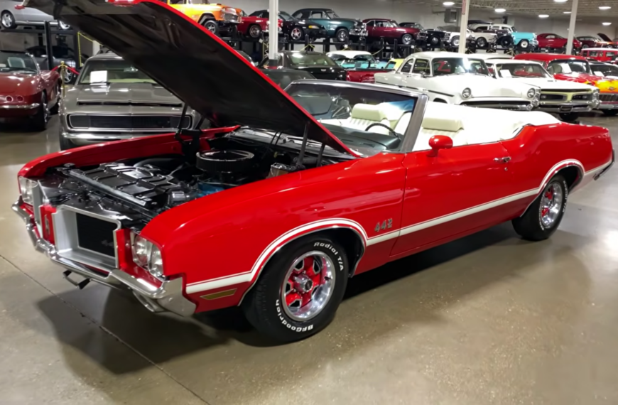 Gorgeous 1971 Oldsmobile 442 Convertible With 455 V8 And Muncie 4-Speed Is Up For Sale