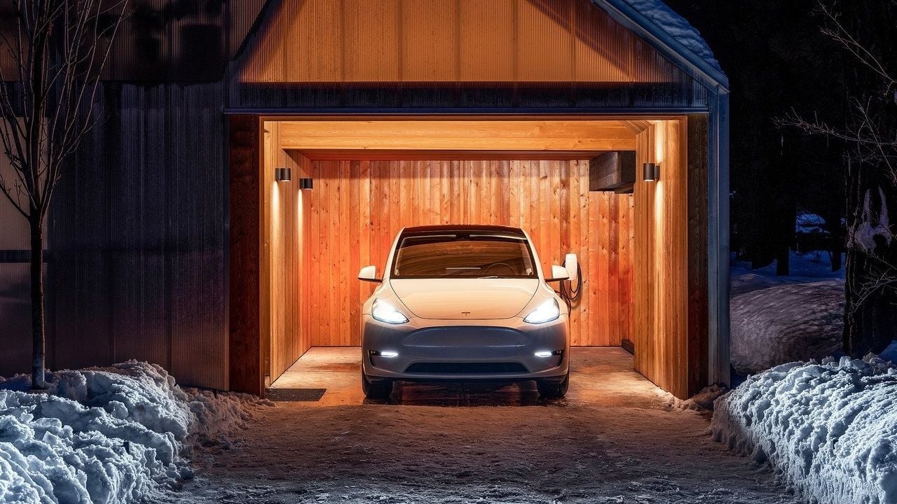 Tesla Model Y 2021 Front