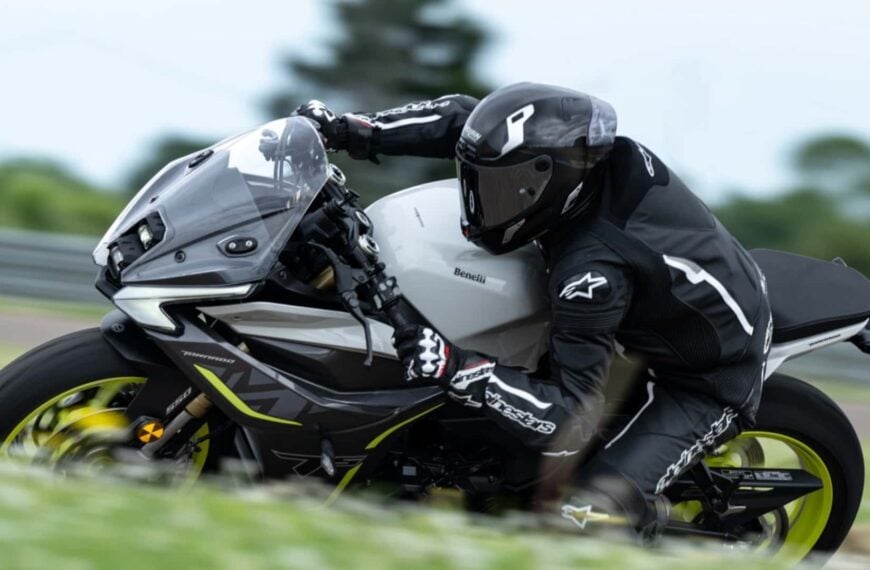 This $5,999 Beginner Sportbike Comes Loaded With Desirable Hardware
