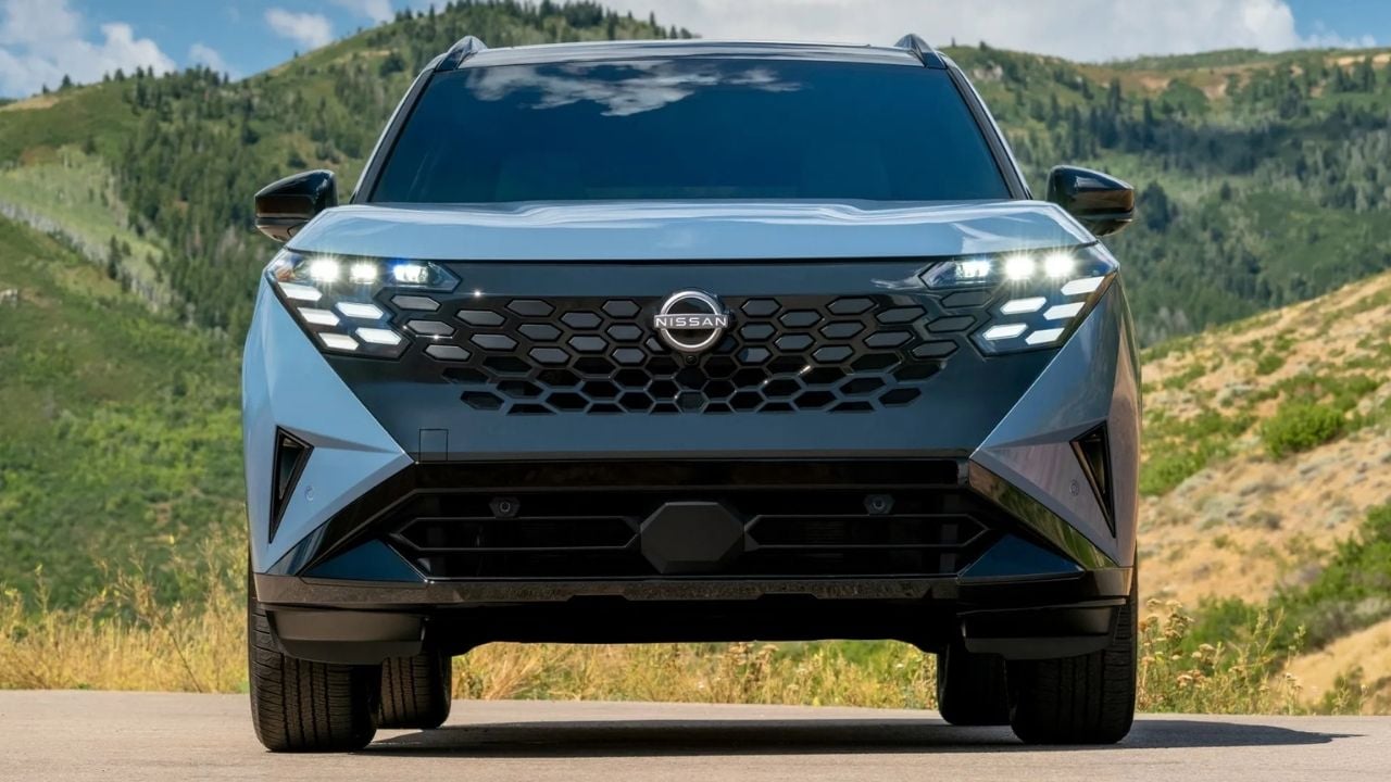 2027 Nissan Rogue Front View
