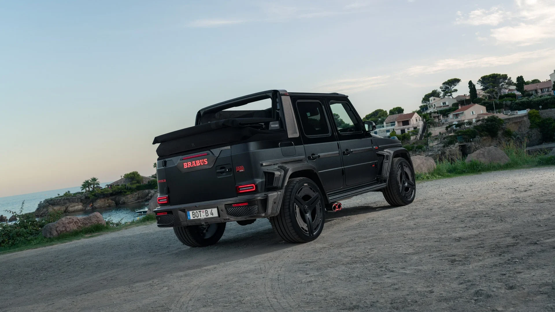 BRABUS 900 Rocket Edition Cabrio web 7 e1790254595296