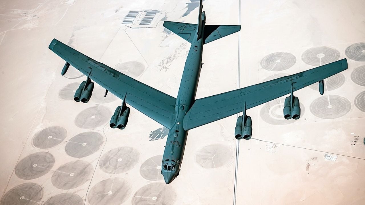 Boeing B-52 Top Down View