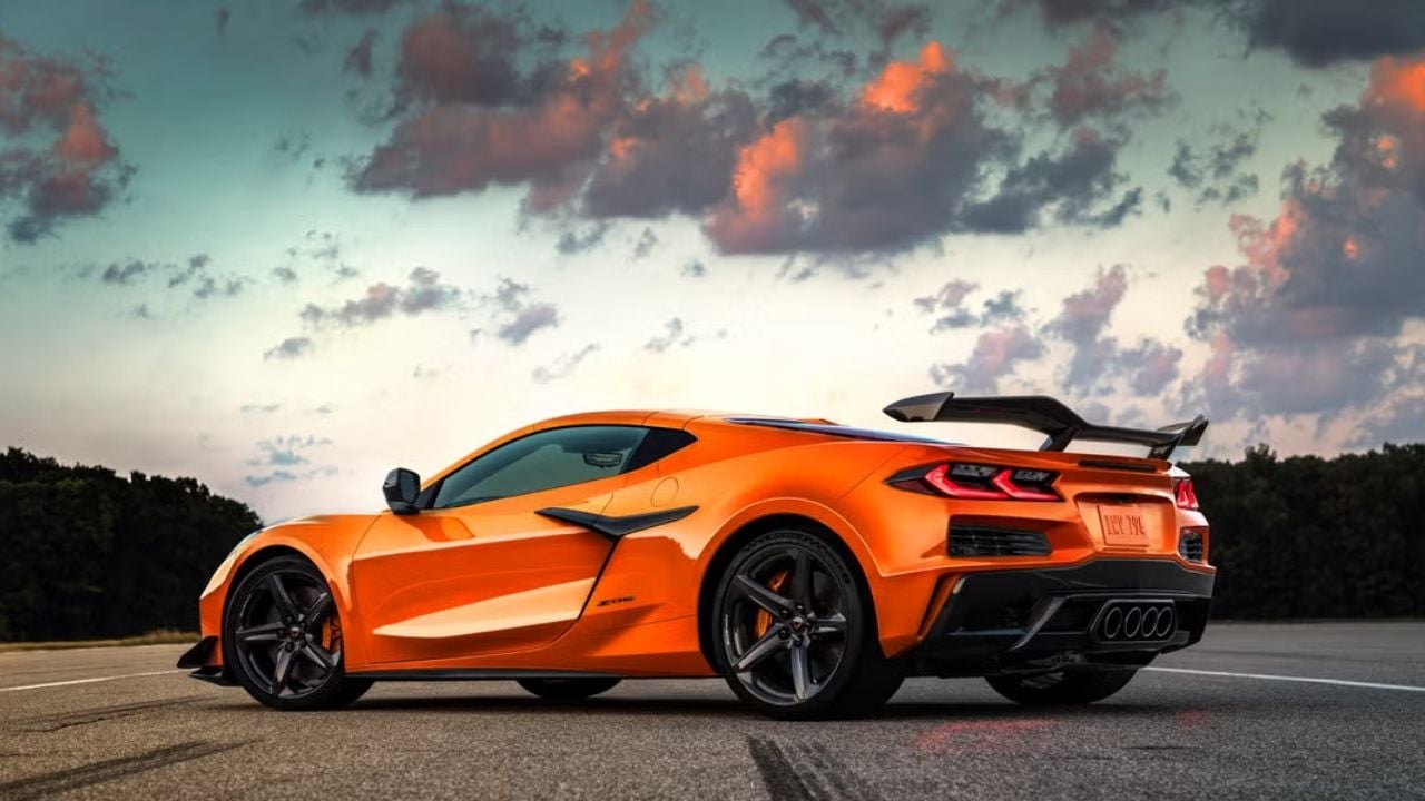 Corvette C8 Z06 Rear View
