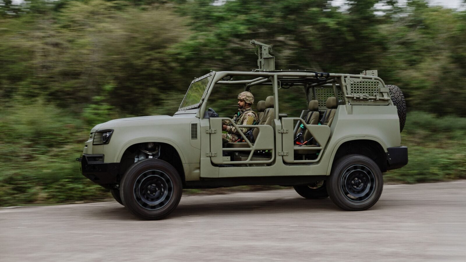 Defender Wolf e1789649531246