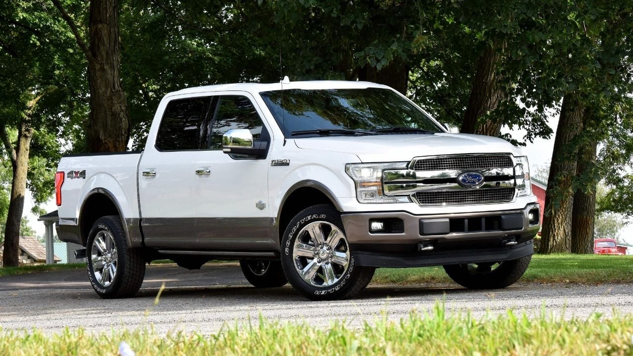 Ford-F-150-2018-Front_Three-Quarter.e4a05fc7