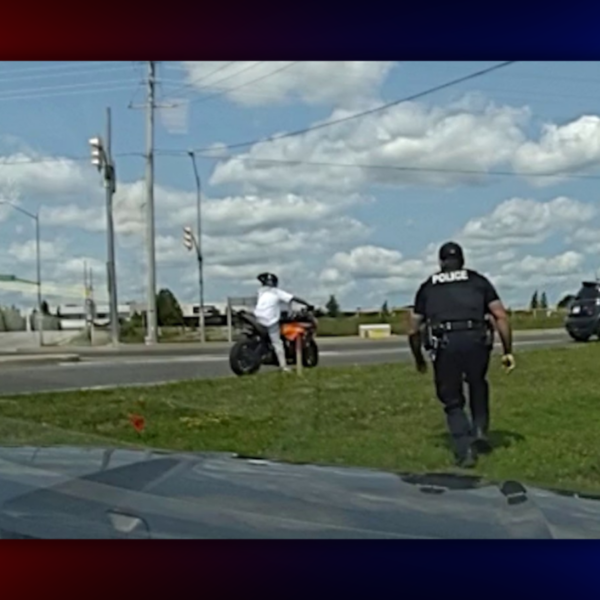 Fleeing Motorcyclist Stops on Shoulder, Gets Tackled Off Bike by York Regional Police