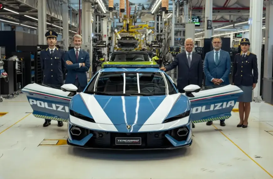 Lamborghini Has Introduced The New Temerario Police Car With Over 900 HP