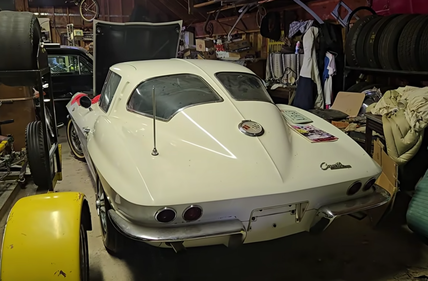 This Unrestored 1963 Split-Window Corvette Is Loaded With Rare Factory Options