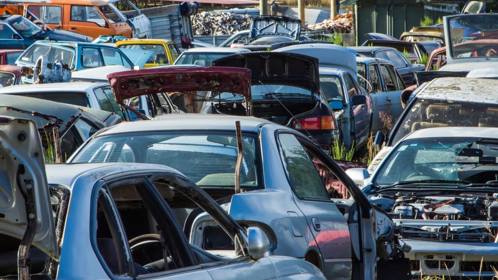 Washington Tow Yard Workers Find Active Explosive Devices Inside Impounded Vehicle