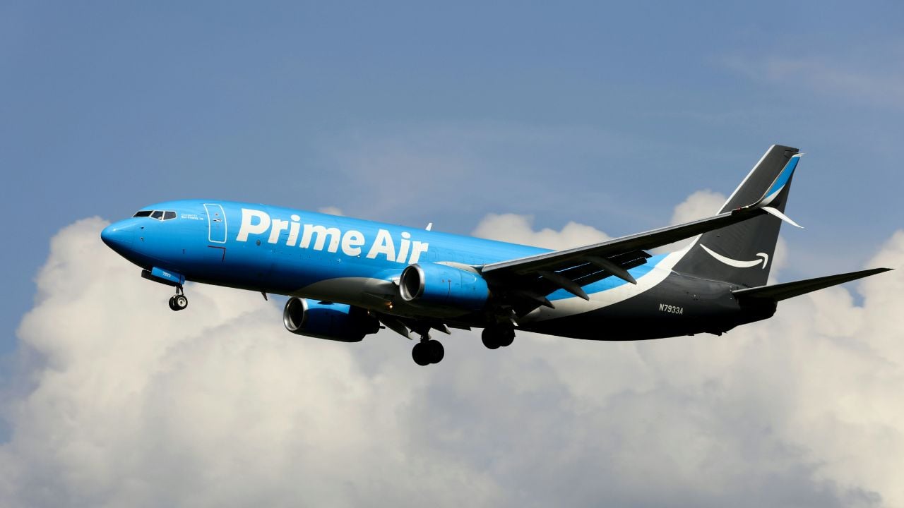 amazon-plane