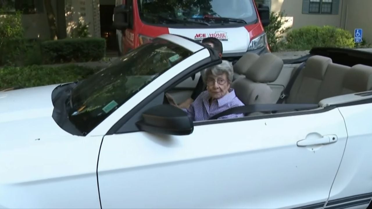 100-year-old Barbara Haig still cruising in her Mustang 2-14 screenshot