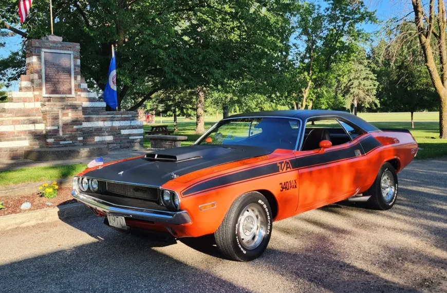 This 1970 Dodge Challenger T/A 340 Six Pack Just Sold For $70,000