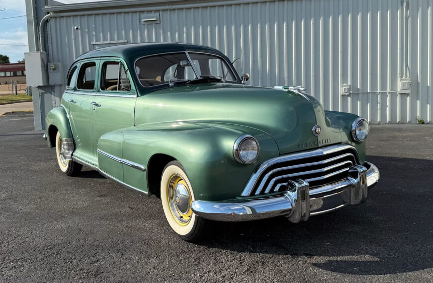 Forgotten Classic: A Beautifully Restored 1948 Oldsmobile Is Looking For A New Home