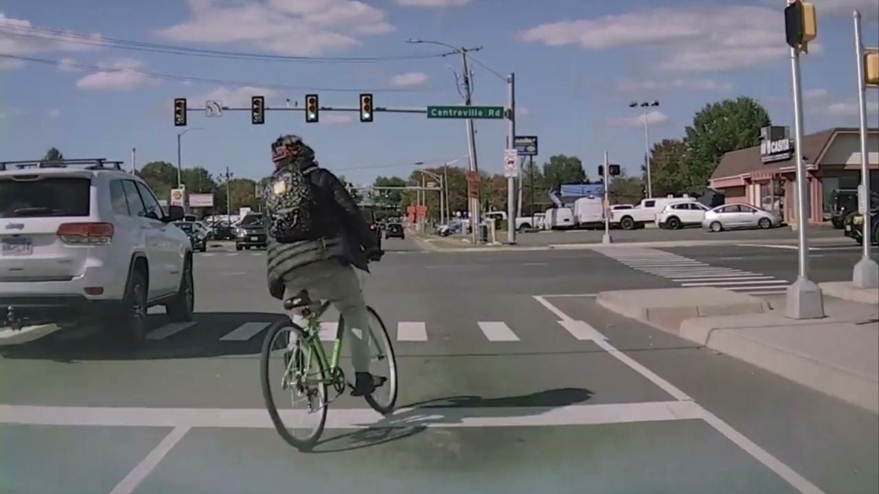 Bad Cyclist nearly hits cars