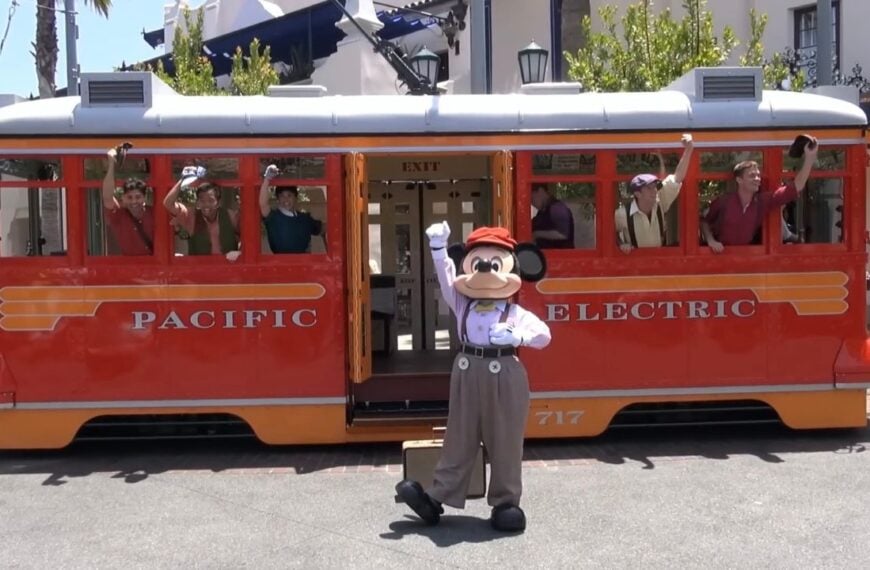 Extinct Disneyland Attractions, Entertainment, and Restaurants That Need To Make a Comeback